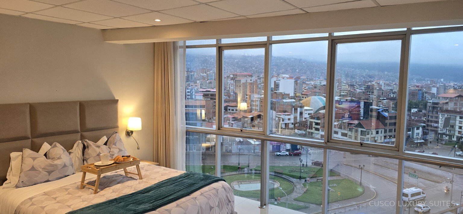 SUMAQ SUITE interior and city view